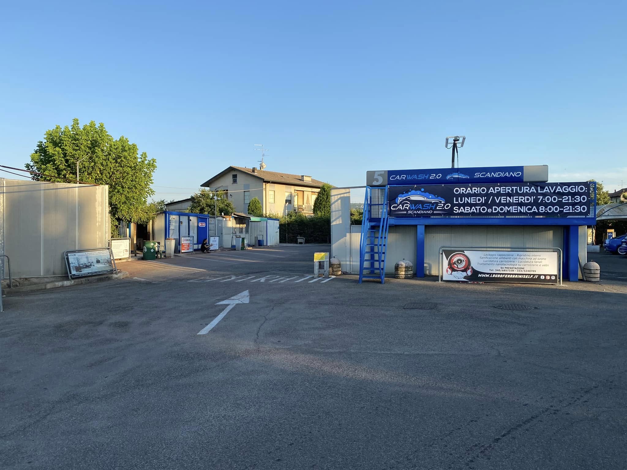 Ingresso Carwash 2.0 Scandiano con orari esposti